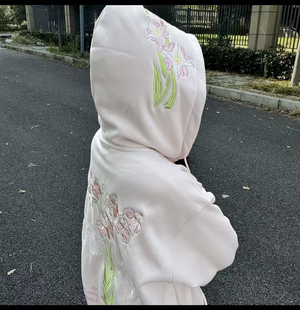Alabaster bloom
